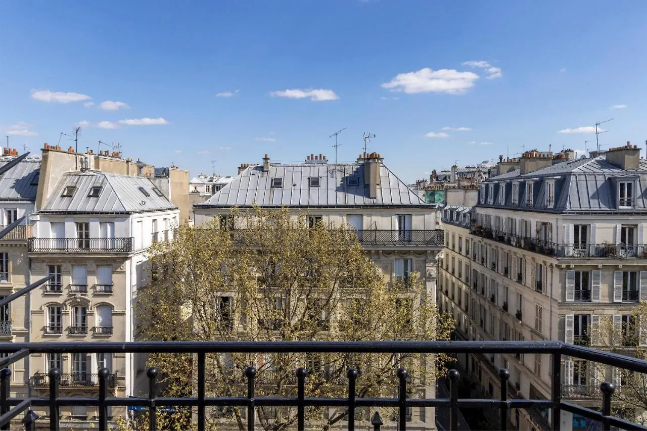 Brady - Gare De L'est Hotell 3*