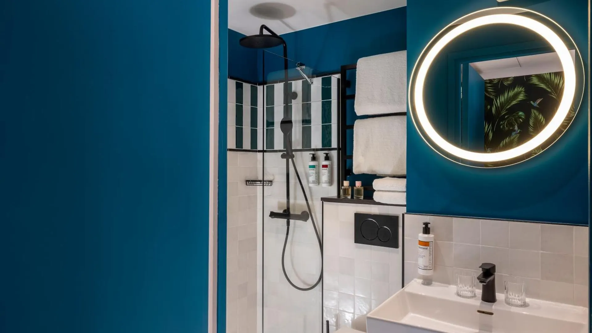 Brady - Gare De L'est Hotell Paris