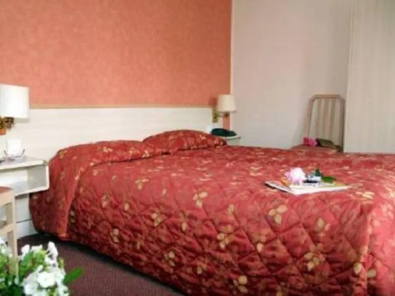 Brady - Gare De L'est Hotell 3*