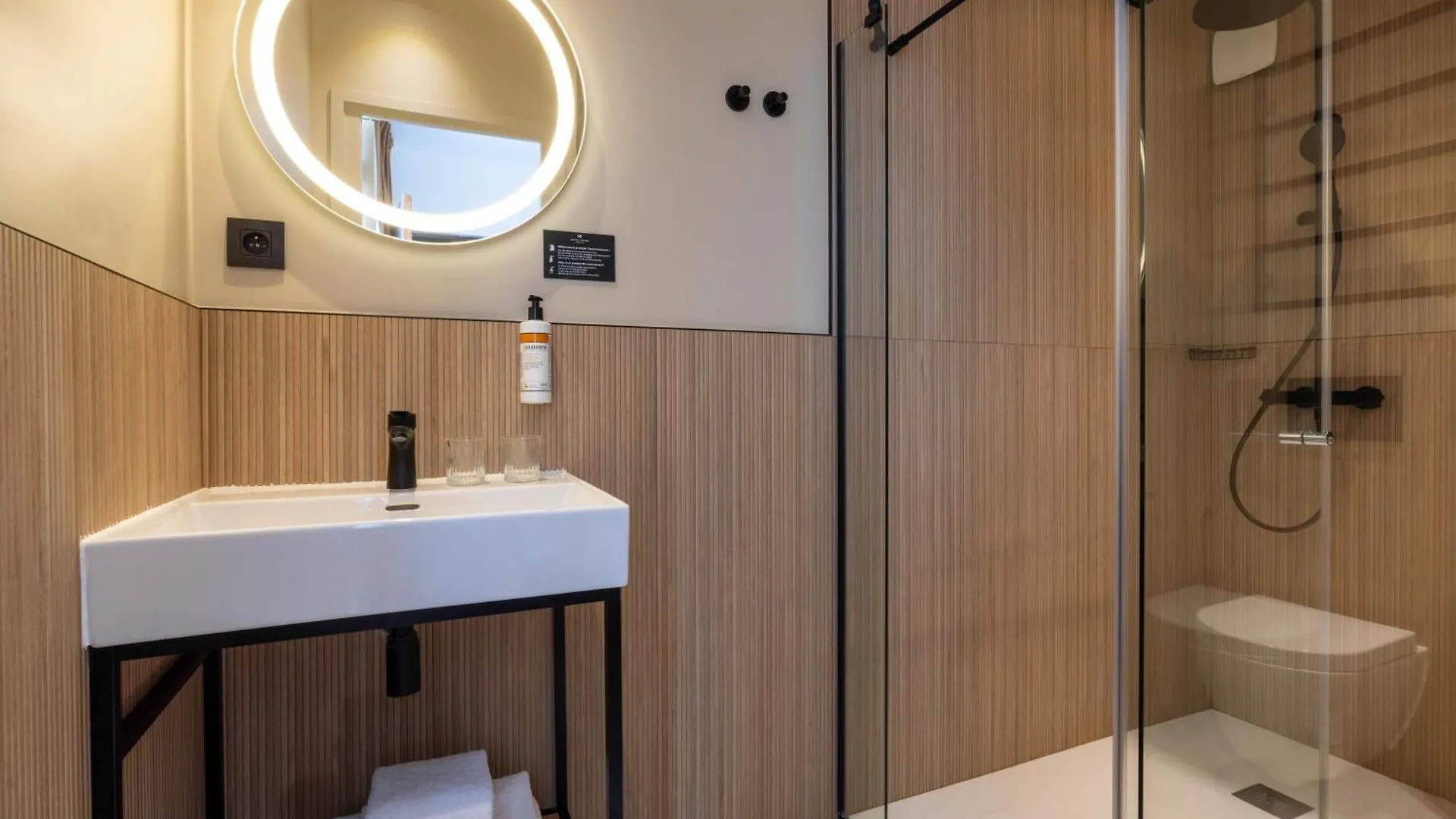Hotel Brady - Gare De L'est 3*